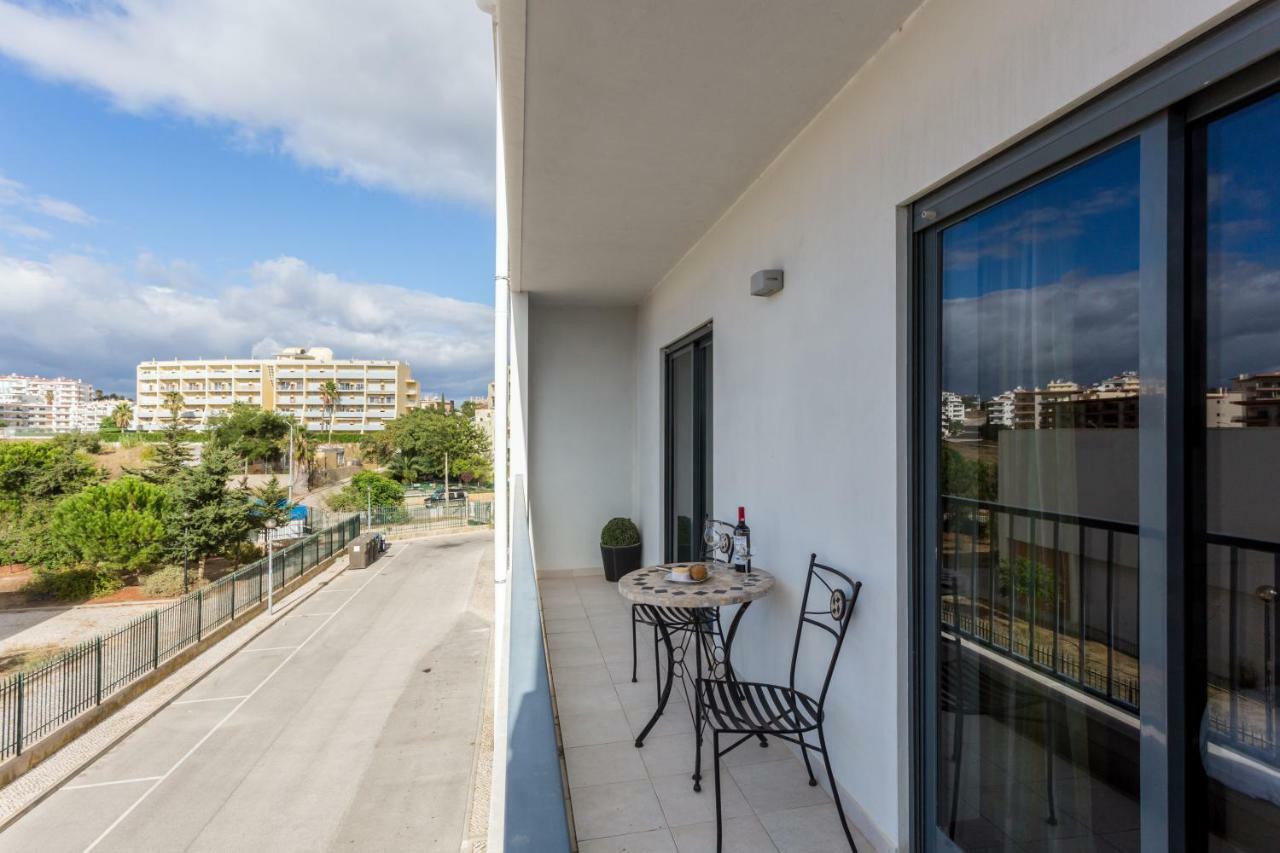 Lagos Marina Apartment With Pool & Gym Eksteriør billede