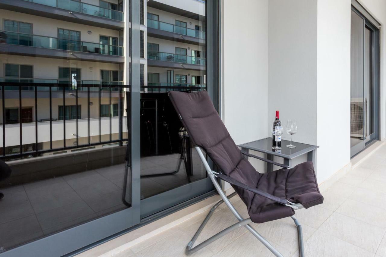 Lagos Marina Apartment With Pool & Gym Eksteriør billede